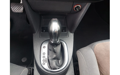 VW Touran 2, 0TDI AUT 7MECTA - автомобили, коли, обяви за нови и употребявани 9