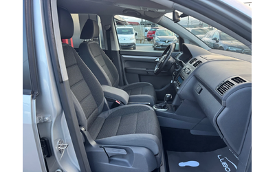 VW Touran 1.6TDI-АВТОМАТИК- - автомобили, коли, обяви за нови и употребявани 16