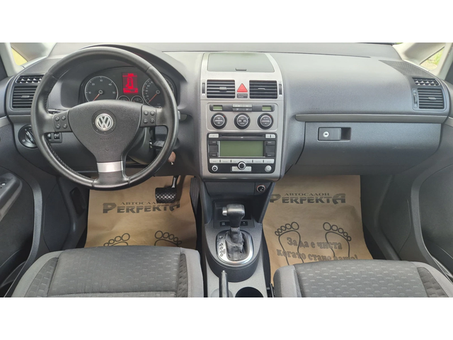 VW Touran 2.0TDI 140к.с Автомат ВММ - автомобили, коли, обяви за нови и употребявани 10