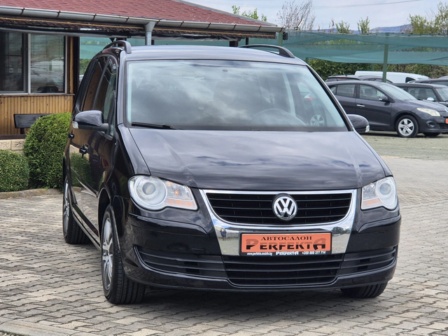 VW Touran 2.0TDI 140к.с Автомат ВММ - автомобили, коли, обяви за нови и употребявани 3