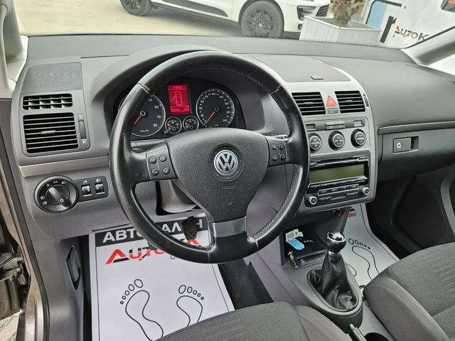 VW Touran 2.0i-109кс= ФАБРИЧЕН МЕТАН= FACELIFT= HIGHLINE - автомобили, коли, обяви за нови и употребявани 7