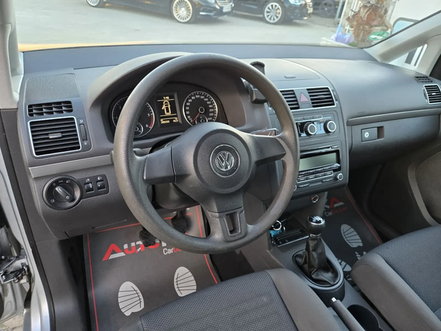 VW Touran 1.6TDI-105кс= 7МЕСТА= 6СК= ПОДГРЕВ= АВТОПИЛОТ - автомобили, коли, обяви за нови и употребявани 7