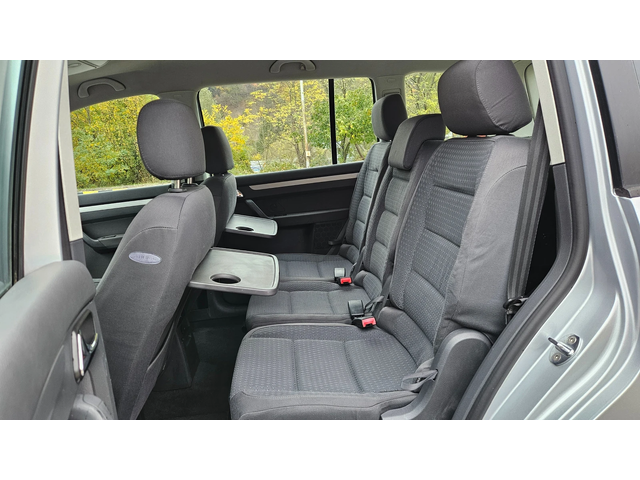 VW Touran 1.9 Tdi 6skorost/Klimatronik - автомобили, коли, обяви за нови и употребявани 12