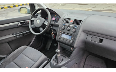 VW Touran 1.9 Tdi 6skorost/Klimatronik - автомобили, коли, обяви за нови и употребявани 9