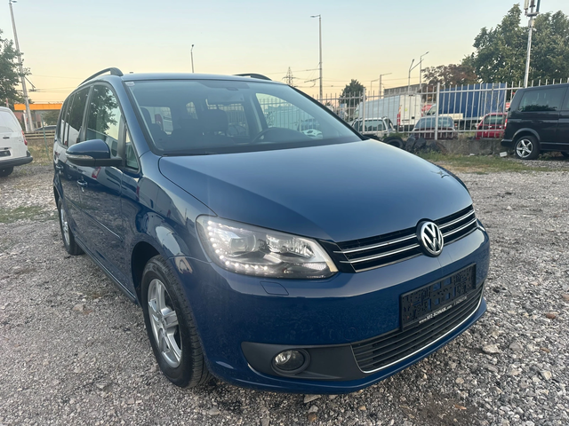 VW Touran 1.6TDI 105kc NAVI FACE - автомобили, коли, обяви за нови и употребявани 0