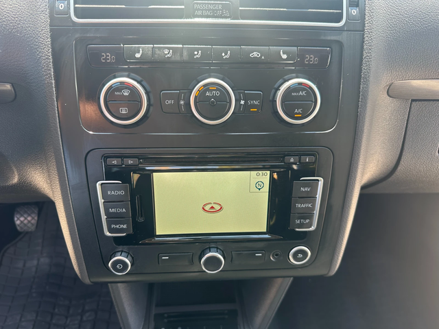 VW Touran 1.6TDI 105kc NAVI FACE - автомобили, коли, обяви за нови и употребявани 12