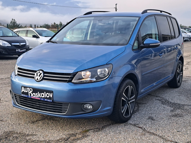 VW Touran 1, 6 tdi DSG - автомобили, коли, обяви за нови и употребявани 0
