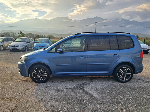 VW Touran 1, 6 tdi DSG - автомобили, коли, обяви за нови и употребявани 7