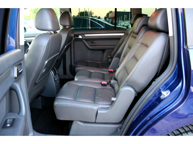 VW Touran 2.0TDI СОБСТВЕН ЛИЗИНГ - автомобили, коли, обяви за нови и употребявани 14