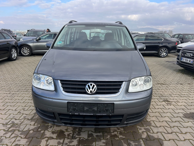 VW Touran 2.0TDI AVTOMAT EURO 4 - автомобили, коли, обяви за нови и употребявани 2