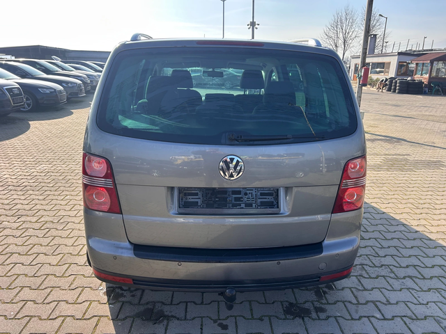 VW Touran 1.9TDI EURO 4 - автомобили, коли, обяви за нови и употребявани 6