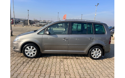 VW Touran 1.9TDI EURO 4 - автомобили, коли, обяви за нови и употребявани 8