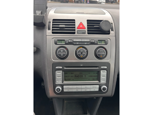 VW Touran 2.0METAN EURO 4 - автомобили, коли, обяви за нови и употребявани 11