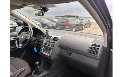 VW Touran 2.0METAN EURO 4 - автомобили, коли, обяви за нови и употребявани 9