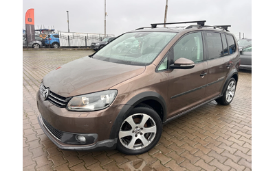 vw-touran - 0