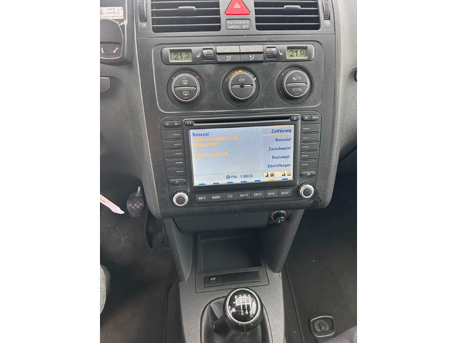 VW Touran 2.0TDI NAVI 6+ 1 EURO 4 - автомобили, коли, обяви за нови и употребявани 13
