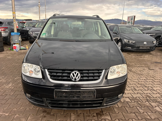 VW Touran 2.0TDI NAVI 6+ 1 EURO 4 - автомобили, коли, обяви за нови и употребявани 2