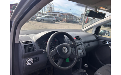 VW Touran 1.9TDI EURO 4 - автомобили, коли, обяви за нови и употребявани 10