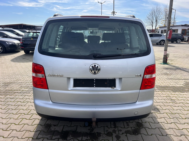 VW Touran 1.9TDI EURO 4 - автомобили, коли, обяви за нови и употребявани 6