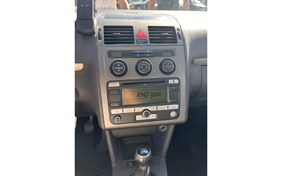 VW Touran 1.4i EURO 4 - автомобили, коли, обяви за нови и употребявани 11