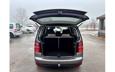 VW Touran - автомобили, коли, обяви за нови и употребявани 8