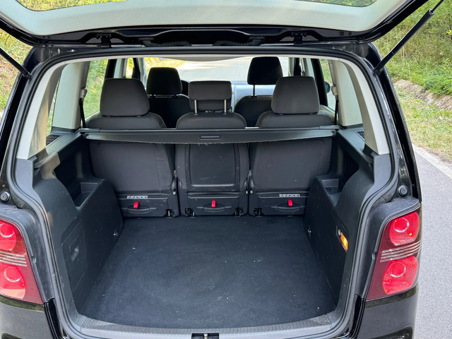 VW Touran 2.0i/109кс/МЕТАН - автомобили, коли, обяви за нови и употребявани 13