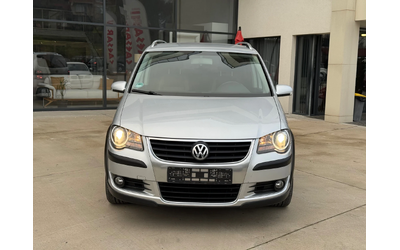 vw-touran - 0