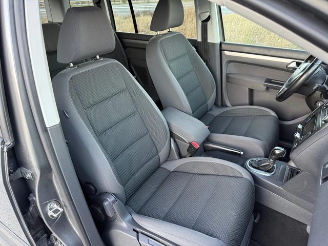 VW Touran 2.0 TDI / AVTOMAT / NAVI / PANORAMA / PARKTRONIC - автомобили, коли, обяви за нови и употребявани 10