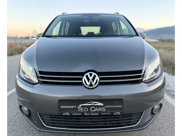VW Touran 2.0 TDI / AVTOMAT / NAVI / PANORAMA / PARKTRONIC - автомобили, коли, обяви за нови и употребявани 1