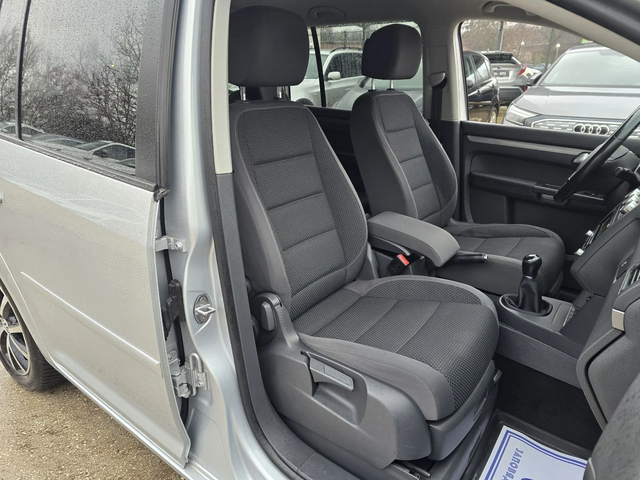 VW Touran 1.4tsi Comfortline ecofuel Метан - автомобили, коли, обяви за нови и употребявани 13