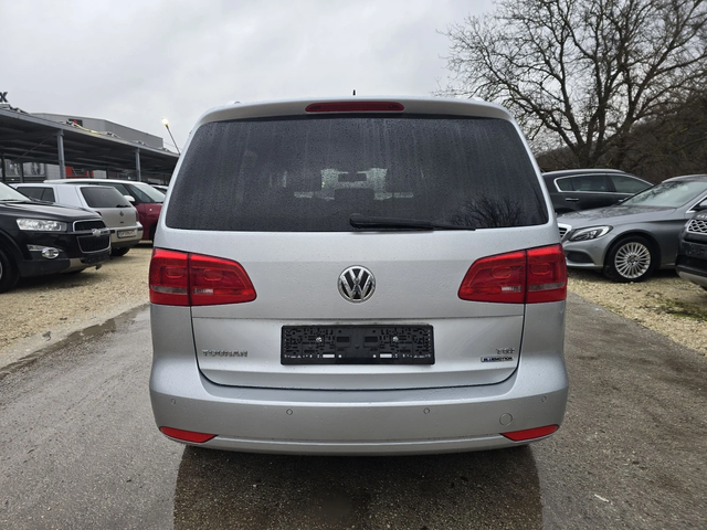 VW Touran 1.4tsi Comfortline ecofuel Метан - автомобили, коли, обяви за нови и употребявани 5