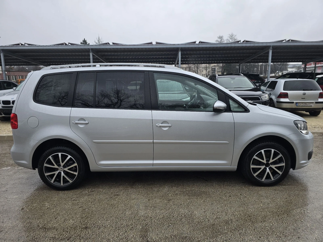 VW Touran 1.4tsi Comfortline ecofuel Метан - автомобили, коли, обяви за нови и употребявани 7