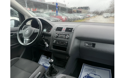 VW Touran 1.6TDI - 105к.с. - 7 Места - 135 000КМ! - автомобили, коли, обяви за нови и употребявани 11