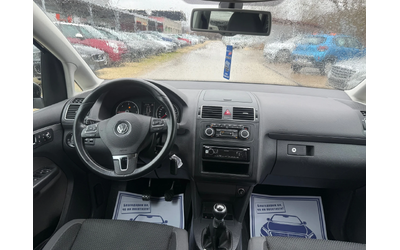VW Touran 1.6TDI - 105к.с. - 7 Места - 135 000КМ! - автомобили, коли, обяви за нови и употребявани 12