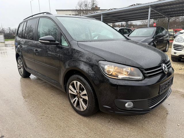 VW Touran 1.6TDI - 105к.с. - 7 Места - 135 000КМ! - автомобили, коли, обяви за нови и употребявани 1