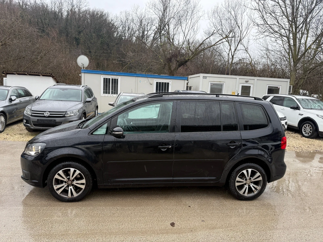 VW Touran 1.6TDI - 105к.с. - 7 Места - 135 000КМ! - автомобили, коли, обяви за нови и употребявани 6