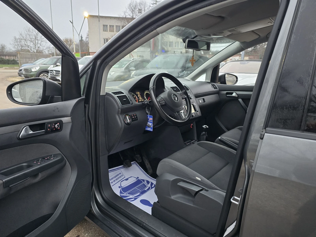 VW Touran 1.4TSI 150к.с - автомобили, коли, обяви за нови и употребявани 10