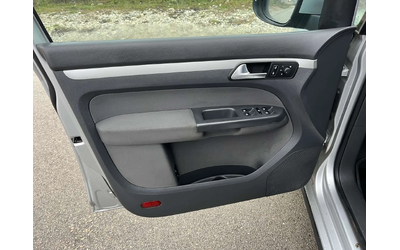 VW Touran 1.6TDI 105кс 6 СКОРОСТИ EURO 5A АВТОПИЛОТ - автомобили, коли, обяви за нови и употребявани 6