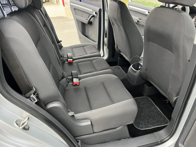 VW Touran 1.6TDI 105кс 6 СКОРОСТИ EURO 5A АВТОПИЛОТ - автомобили, коли, обяви за нови и употребявани 9