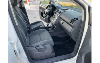 VW Touran 1.9 TDI 105кс 7 МЕСТА 6 СКОРОСТИ FACE КЛИМАТРОНИК - автомобили, коли, обяви за нови и употребявани 11