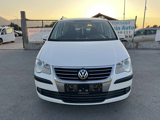 VW Touran 1.9 TDI 105кс 7 МЕСТА 6 СКОРОСТИ FACE КЛИМАТРОНИК - автомобили, коли, обяви за нови и употребявани 1