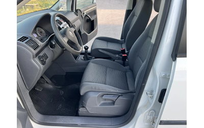 VW Touran 1.9 TDI 105кс 7 МЕСТА 6 СКОРОСТИ FACE КЛИМАТРОНИК - автомобили, коли, обяви за нови и употребявани 7