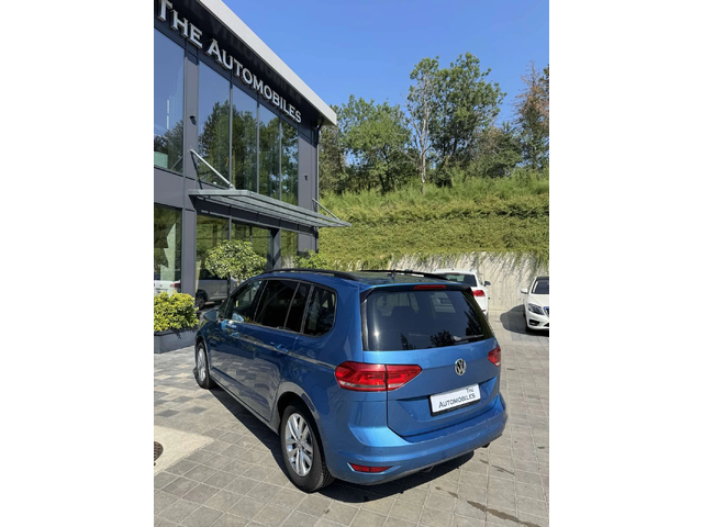 VW Touran - автомобили, коли, обяви за нови и употребявани 5
