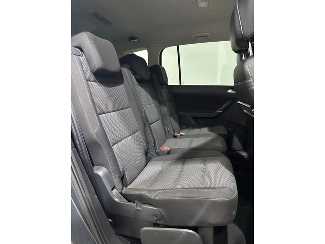 VW Touran 7 места - автомобили, коли, обяви за нови и употребявани 9