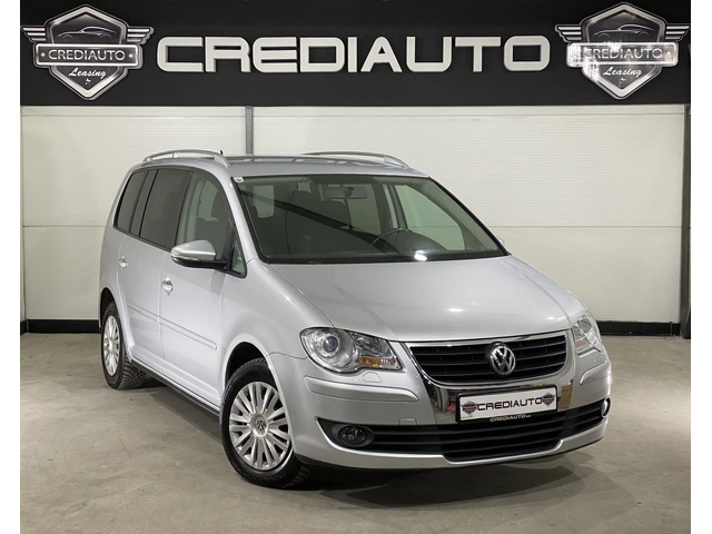 VW Touran 1.9 TDI * 105к.с.* AUTO DSG* - автомобили, коли, обяви за нови и употребявани 2