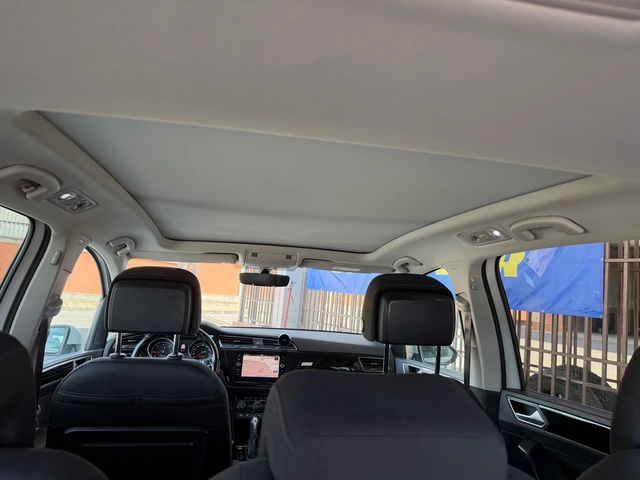 VW Touran 2.0TDI* 7места* Панорама* Масаж* - автомобили, коли, обяви за нови и употребявани 8