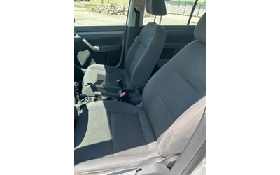 VW Touran 1.9TDI - автомобили, коли, обяви за нови и употребявани 10