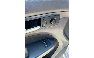 VW Touran 1.9TDI - автомобили, коли, обяви за нови и употребявани 11