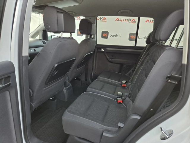VW Touran 2.0TDI-140кс= АВТОМАТ= FACELIFT= NAVI= АВТОПИЛОТ - автомобили, коли, обяви за нови и употребявани 8