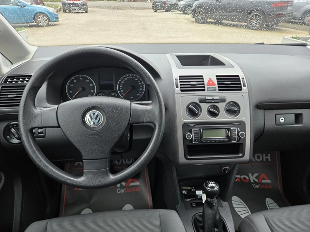 VW Touran 2.0i-109кс= 7МЕСТА= ФАБРИЧЕН МЕТАН= FACE= АВТОПИЛО - автомобили, коли, обяви за нови и употребявани 10